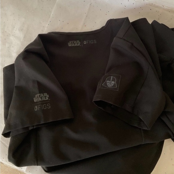 Figs STAR WARS DARTH VADER limited Edition scrub set - Picture 5 of 12